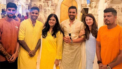 राम मंदिर पहुंचे सूर्यकुमार और दीपक चहर- पूजा-अर्चना कर लिया आशीर्वाद