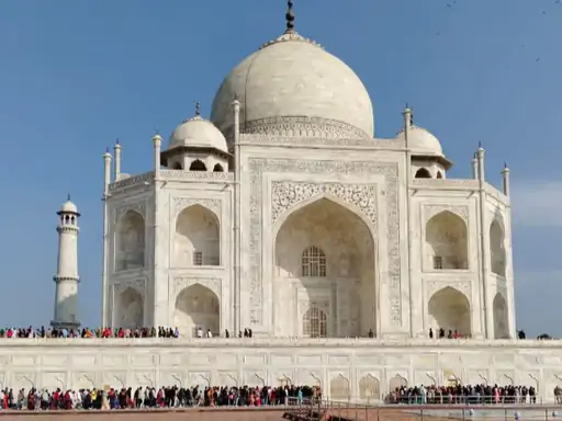 ताजमहल में जलाभिषेक की मांग पर आज कोर्ट में सुनवाई