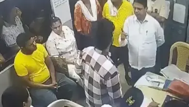 डॉक्टरों से मारपीट के आरोप में गिरफ्तार शिवसेना (शिंदे गुट) के पार्षद रमेश म्हात्रे।