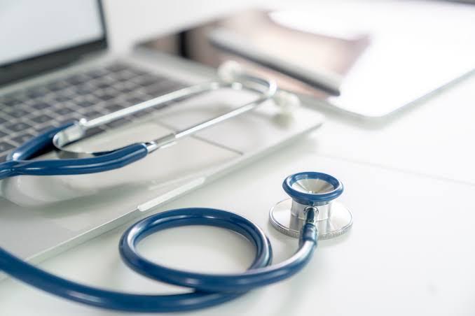 सरकारी अस्पताल के डॉक्टरों की प्राइवेट प्रैक्टिस पर रोक के लिए डीएम की अध्यक्षता में गठित सतर्कता समिति की सांकेतिक तस्वीर।