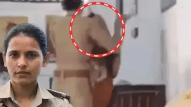 वाराणसी के चौबेपुर थाने में फरियादी महिला से मारपीट के मामले का सांकेतिक दृश्य।