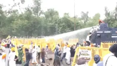 चंडीगढ़ में अमृतपाल सिंह की रिहाई की मांग को लेकर प्रदर्शन और पुलिस कार्रवाई की तस्वीर।