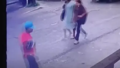 बारुईपुर रेप-हत्या मामले में मुख्य आरोपी की गिरफ्तारी के बाद जांच करती पश्चिम बंगाल पुलिस।
