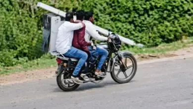 चित्रकूट के देवांगना घाटी क्षेत्र में कथित गैंगरेप मामले की जांच करती पुलिस की सांकेतिक तस्वीर।