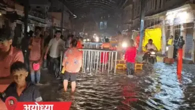 यूपी में मानसूनी बारिश के बाद अयोध्या के भक्ति पथ पर जलभराव और बढ़ता नदी जलस्तर।