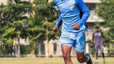 अम्बेडकरनगर की अवध म्यूटिनियर्स स्पोर्ट्स क्लब के खिलाड़ी और प्रशिक्षक AIFF 4-स्टार मान्यता के साथ।
