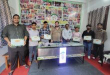 अंबेडकरनगर में यूजीसी सामाजिक सहभागिता योजना के तहत सामाजिक सेवा कार्यों में भाग लेने वाले विद्यार्थियों का सम्मान समारोह।