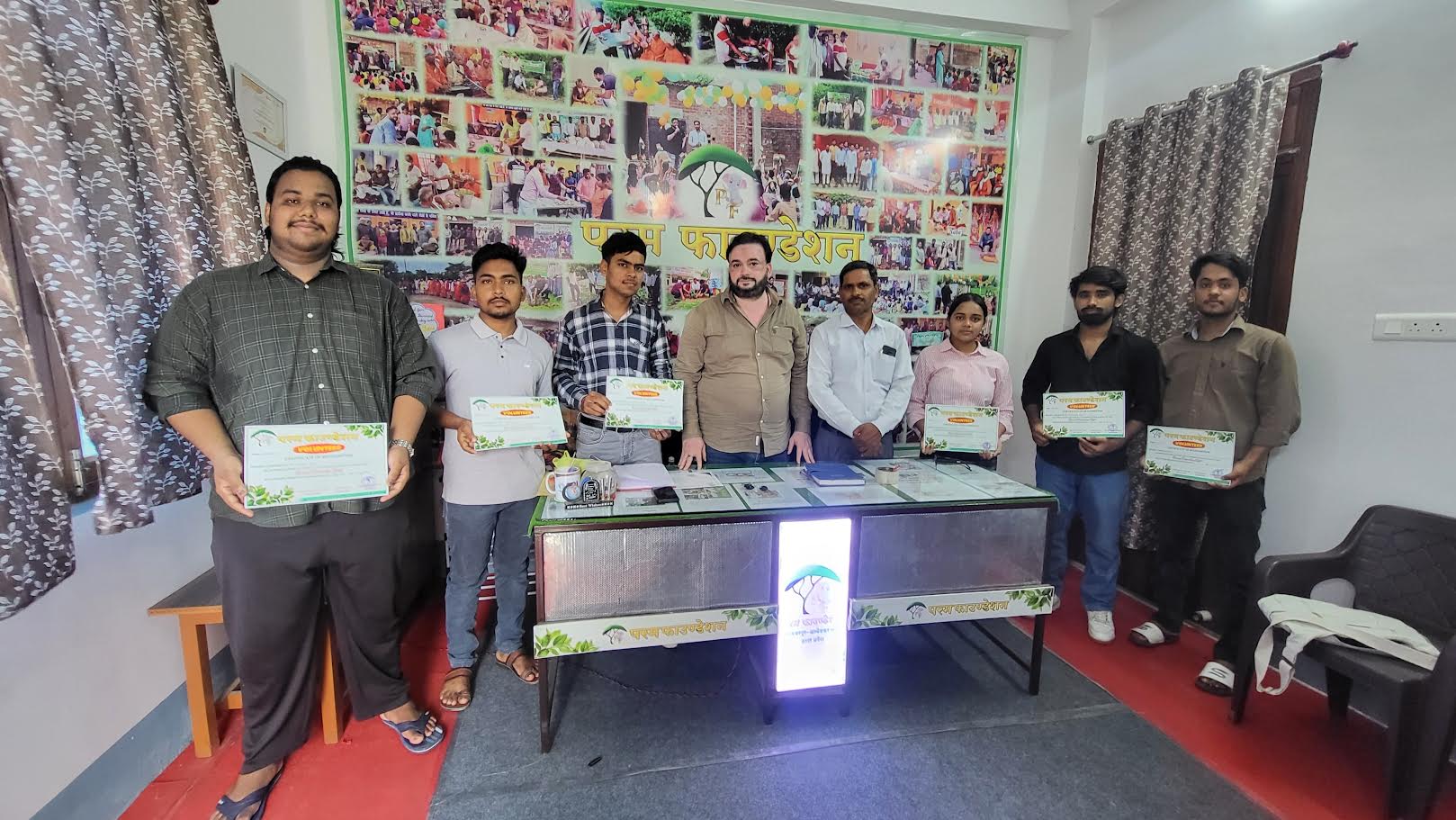 अंबेडकरनगर में यूजीसी सामाजिक सहभागिता योजना के तहत सामाजिक सेवा कार्यों में भाग लेने वाले विद्यार्थियों का सम्मान समारोह।