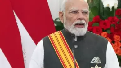 जकार्ता में भारत-इंडोनेशिया द्विपक्षीय बैठक के दौरान प्रधानमंत्री नरेंद्र मोदी और राष्ट्रपति प्रबोवो सुबियांतो।