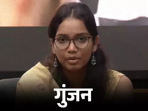 दिल्ली में प्रेस कॉन्फ्रेंस करते घायल पुलिसकर्मियों के परिजन