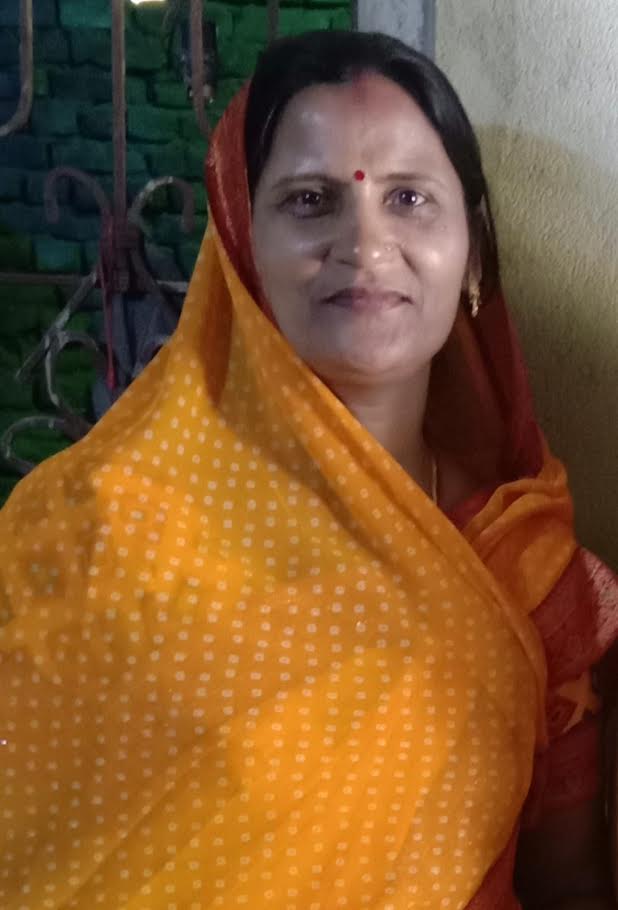 अंबेडकरनगर की टीजीटी परीक्षा में सफल 51 वर्षीय कांती यादव की प्रतीकात्मक तस्वीर।