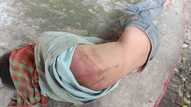 अंबेडकरनगर के राजेसुल्तानपुर में 12 वर्षीय बालक के साथ कथित बर्बरता मामले की जांच करती पुलिस की सांकेतिक तस्वीर।