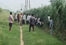 मेरठ के कंकरखेड़ा क्षेत्र में रेलवे ट्रैक के पास जांच में जुटी पुलिस और फोरेंसिक टीम।