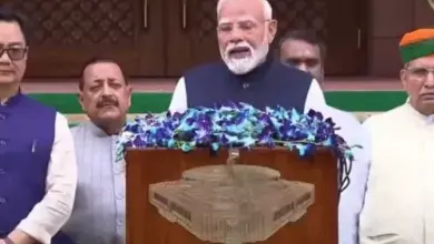 संसद परिसर में मानसून सत्र के पहले दिन मीडिया को संबोधित करते प्रधानमंत्री नरेंद्र मोदी।