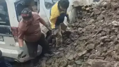 हिमाचल प्रदेश में मानसून के दौरान भारी बारिश और लैंडस्लाइड का सांकेतिक दृश्य।