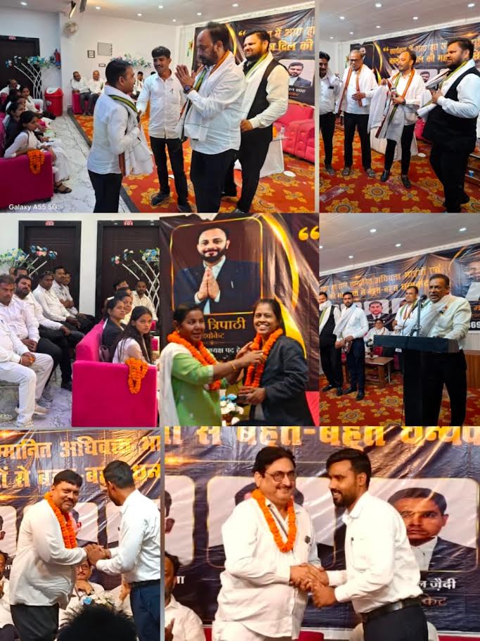 अंबेडकरनगर में बार एसोसिएशन चुनाव से पहले आयोजित अधिवक्ता स्नेहभोज का दृश्य।