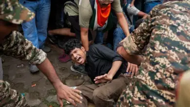 संसद मार्च के दौरान छात्रों पर पुलिस कार्रवाई से संबंधित याचिका पर सुप्रीम कोर्ट में सुनवाई का दृश्य।