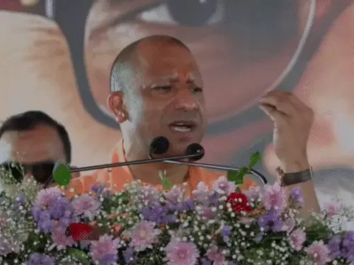 बुलंदशहर में जनसभा के दौरान संबोधन देते मुख्यमंत्री योगी आदित्यनाथ।