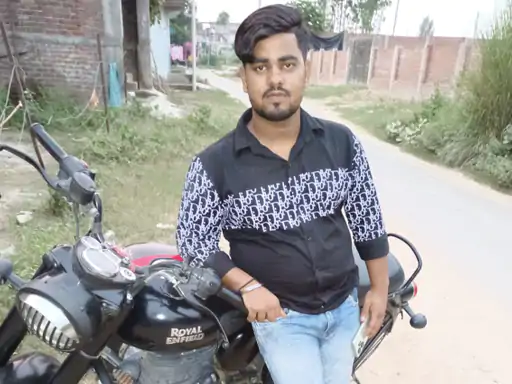 लखनऊ के मड़ियांव में युवक की संदिग्ध मौत के बाद जांच में जुटी पुलिस।