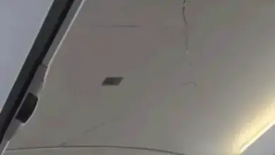पेट्रोल पंप और ईंधन टैंकर की सांकेतिक तस्वीर।