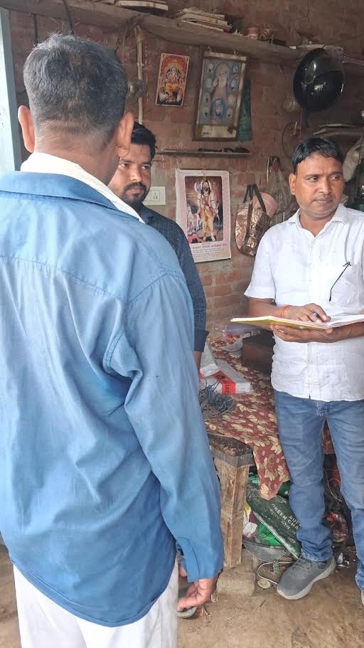 अंबेडकरनगर विद्युत वितरण खंड अकबरपुर में TG-2 अमरजीत वर्मा के स्थानांतरण मामले को लेकर सवाल।