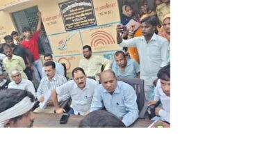 अंबेडकरनगर के रामपुर-बेनीपुर गांव में राशन दुकान चयन के दौरान हंगामा