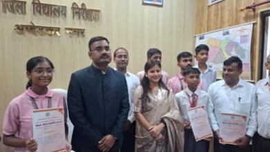 अंबेडकरनगर में 80वें स्वतंत्रता दिवस समारोह में ध्वजारोहण