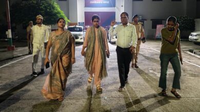 अंबेडकरनगर जिला कारागार में औचक निरीक्षण के दौरान अधिकारी