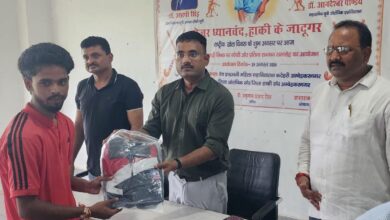 अंबेडकरनगर के कटेहरी में राष्ट्रीय खेल दिवस पर सम्मानित किए गए खिलाड़ी