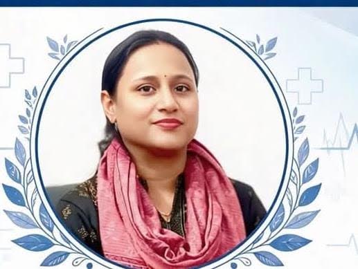 अंबेडकरनगर मेडिकल कॉलेज में मरीज के लिए रक्तदान करते लोग