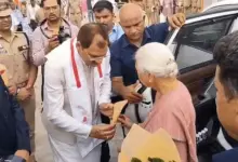 आजमगढ़ में दीक्षांत समारोह को संबोधित करतीं राज्यपाल आनंदीबेन पटेल