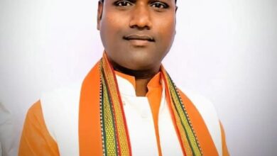 अंबेडकरनगर अशरफपुर किछौछा नगर पंचायत अध्यक्ष ओमकार गुप्ता पद से हटाए गए
