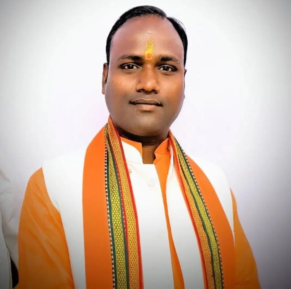अंबेडकरनगर अशरफपुर किछौछा नगर पंचायत अध्यक्ष ओमकार गुप्ता पद से हटाए गए