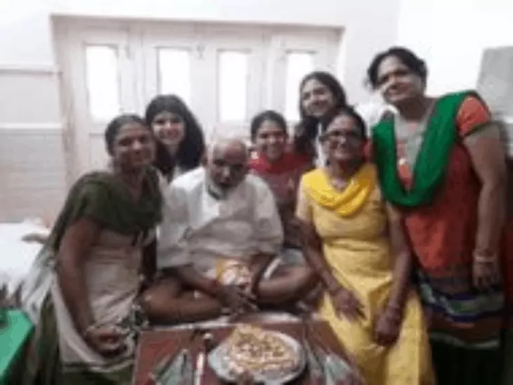 बाबा नीब करौरी की पैतृक संपत्ति और मंदिर विवाद