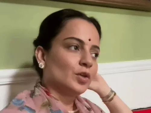 कंगना रनोट ने ‘गटरछाप’ बयान पर सफाई देते हुए पूरे Gen Z को टिप्पणी से अलग बताया।
