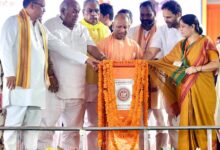 अम्बेडकरनगर के गोविंद साहब धाम में आयोजित कार्यक्रम में संबोधन देते मुख्यमंत्री योगी आदित्यनाथ।