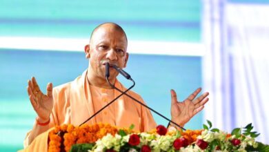 अम्बेडकरनगर के गोविंद साहब धाम में आयोजित कार्यक्रम में संबोधन देते मुख्यमंत्री योगी आदित्यनाथ।