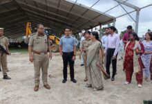 अम्बेडकरनगर कलेक्ट्रेट में श्रमिक योजनाओं और बाल श्रम उन्मूलन को लेकर आयोजित समीक्षा बैठक।