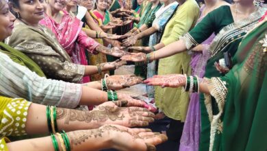 अंबेडकरनगर में हरियाली तीज कार्यक्रम में शामिल पुलिस परिवार की महिलाएं