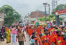 अंबेडकरनगर के जलालपुर में काशी विश्वनाथ के लिए निकली कांवड़ यात्रा
