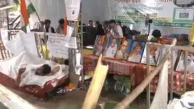 रांची में छात्र आंदोलन, भूख हड़ताल और प्रदर्शन के दौरान मौजूद छात्र एवं प्रशासनिक अधिकारी।