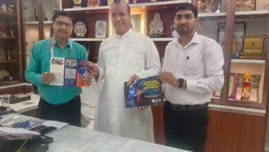 अम्बेडकरनगर के सेंट पीटर्स इंटर कॉलेज में आयोजित विद्यार्थी विज्ञान मंथन 2026-27 की छात्र कार्यशाला।