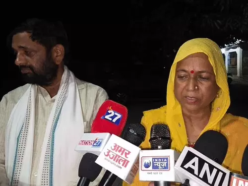 काकोरी शीतला मंदिर में विधायक जयदेवी कौशल के भेदभाव के आरोप