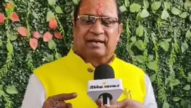 कानपुर में बारिश के बाद जलभराव वाली सड़क