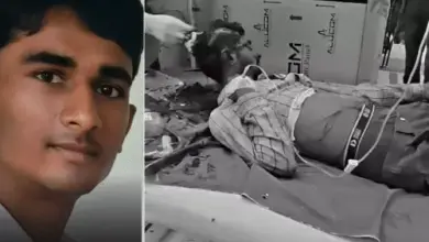 ललितपुर में शिक्षक की हत्या के बाद मामले की जांच करती पुलिस।