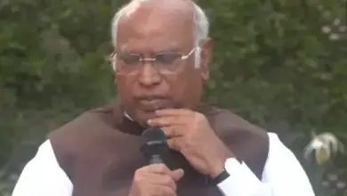 मल्लिकार्जुन खड़गे ने आरक्षण और सरकारी पदों को लेकर केंद्र सरकार पर सवाल उठाए