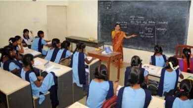 अंबेडकरनगर के सरकारी स्कूल में विद्यार्थी, नई SMC में बढ़ेगी अभिभावकों की भागीदारी