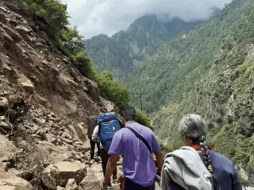 नेपाल के रसुवागढ़ी में बाढ़ और भूस्खलन से तबाह इलाका