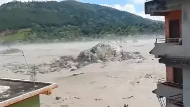 नेपाल-तिब्बत बॉर्डर पर बाढ़ और लैंडस्लाइड से तबाही
