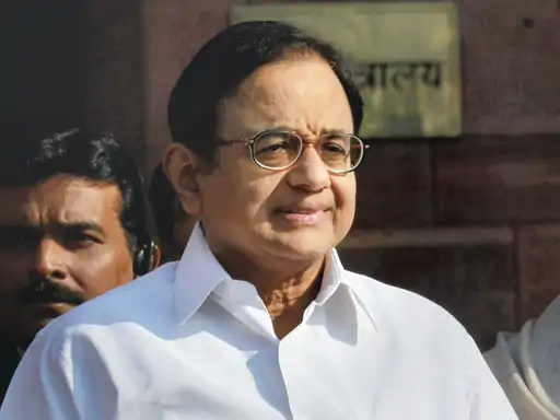 पी चिदंबरम ने पीएम मोदी के दिमागी नक्सली बयान पर प्रतिक्रिया दी